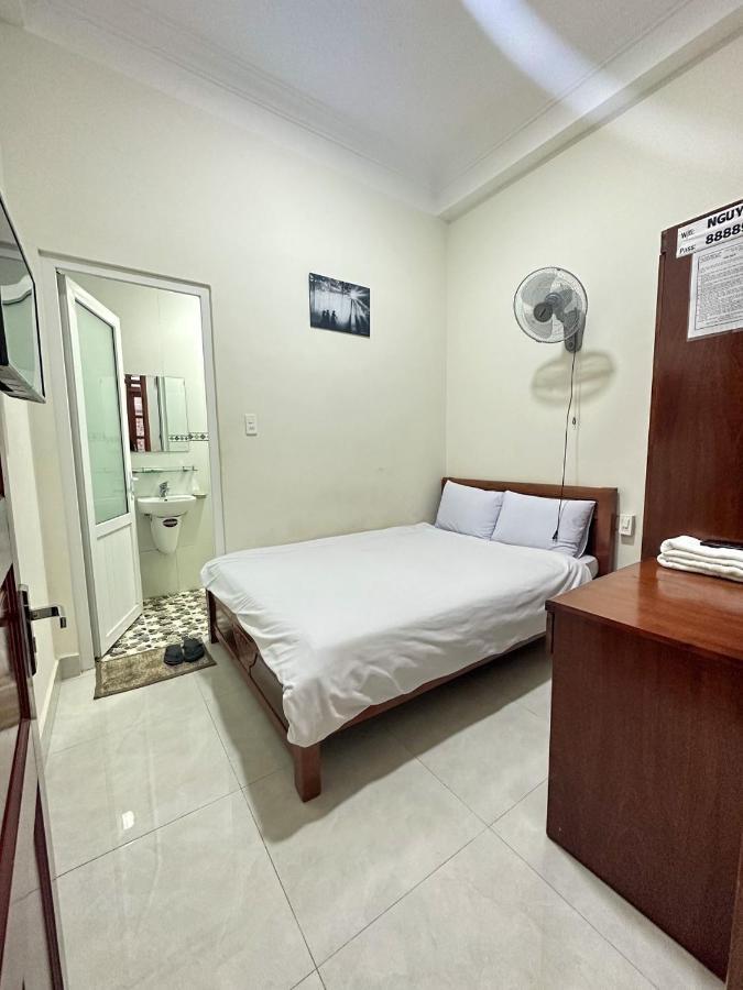 Guesthouse Thang Linh Dalat Exteriör bild